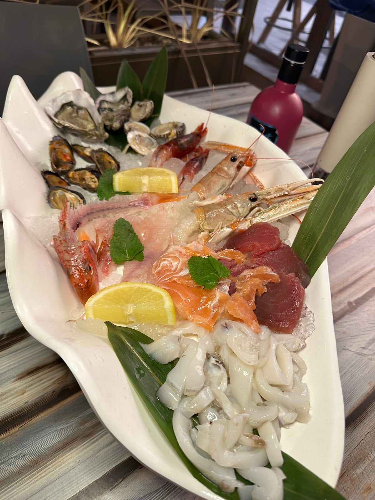 Gran piatto di crudo di mare